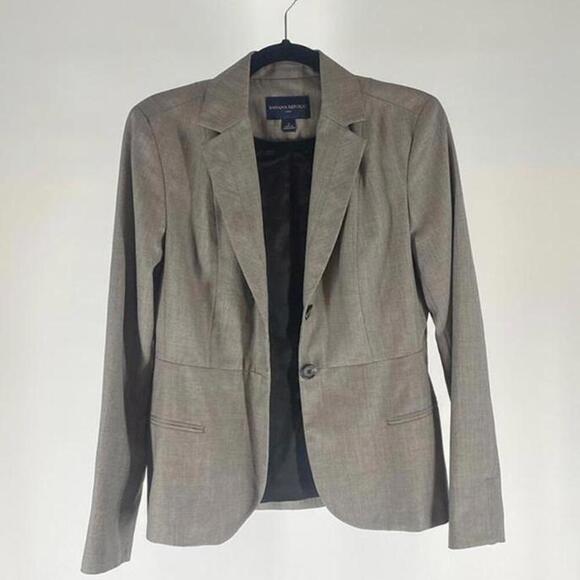 Banana Republic Jackets & Blazers - Banana Republic Stylish Women's Blazer - Professional Look
